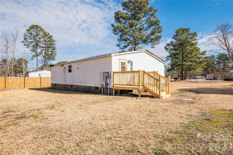 682 Grant Drive Roanoke Rapids NC 27870