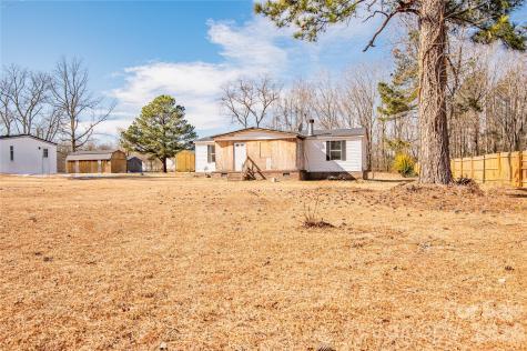 682 Grant Drive Roanoke Rapids NC 27870