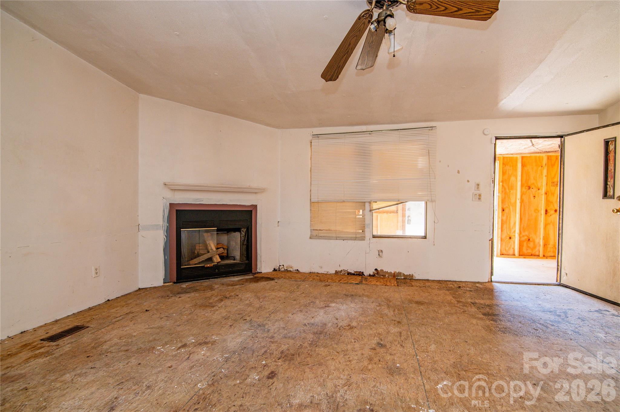 682 Grant Drive Roanoke Rapids NC 27870