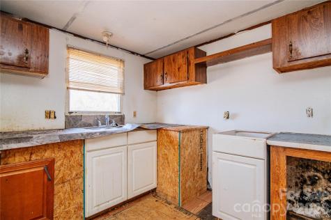 682 Grant Drive Roanoke Rapids NC 27870