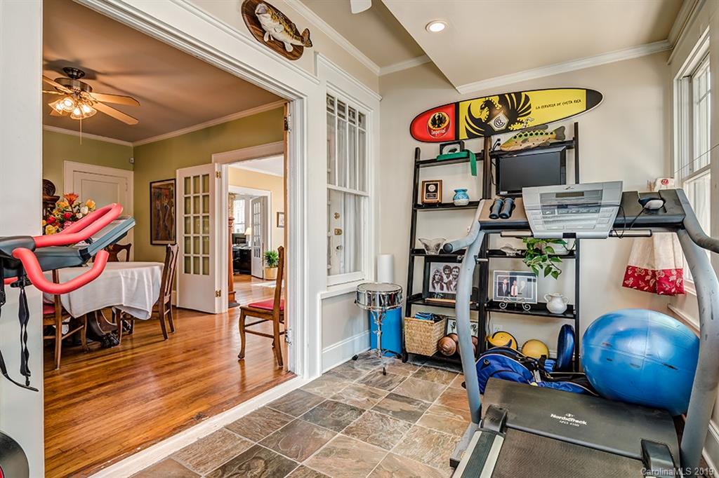 801 Hawthorne Lane Charlotte NC 28204