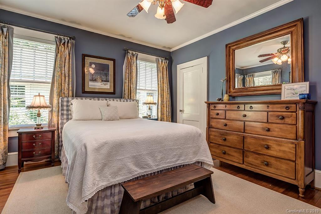 801 Hawthorne Lane Charlotte NC 28204