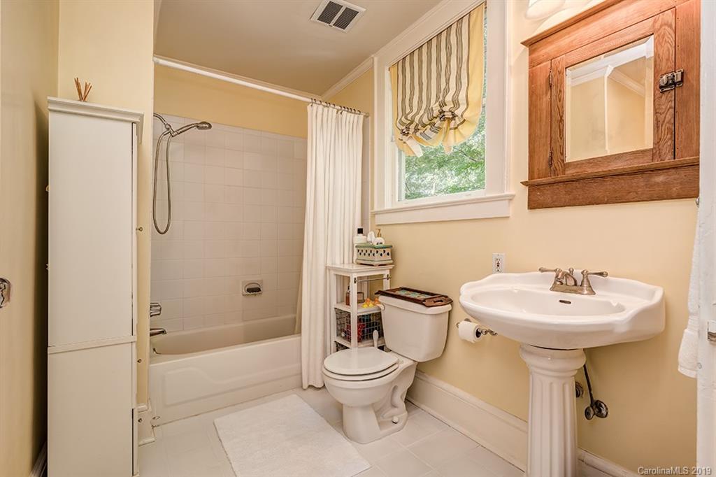 801 Hawthorne Lane Charlotte NC 28204