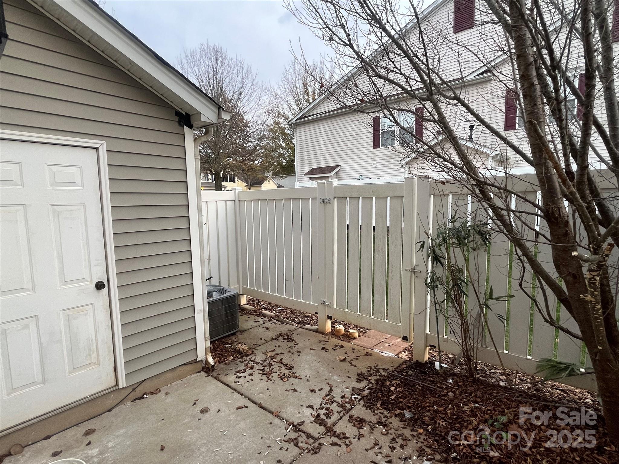 1830 Butterfly Lane Charlotte NC 28269