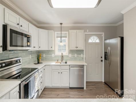 10 Aberdeen Drive Arden NC 28704