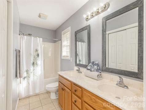 10 Aberdeen Drive Arden NC 28704