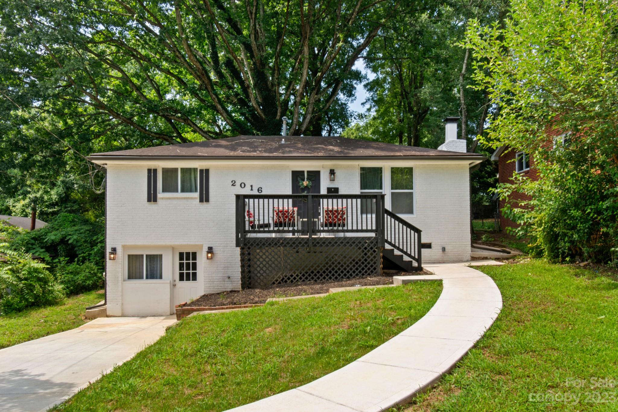 2016 Finchley Drive Charlotte NC 28215