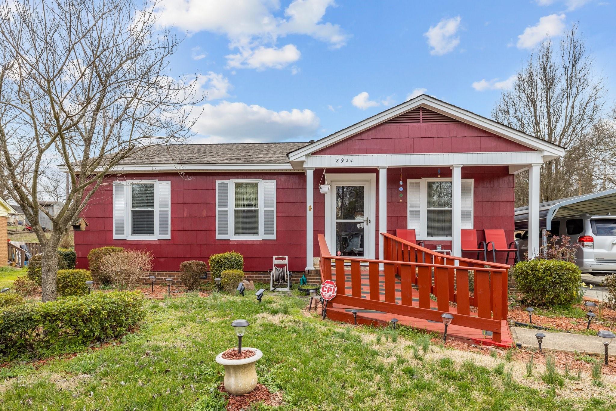 8924 Softwind Drive Charlotte NC 28273