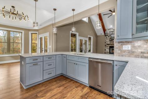 844 Settlers Trail Mars Hill NC 28754