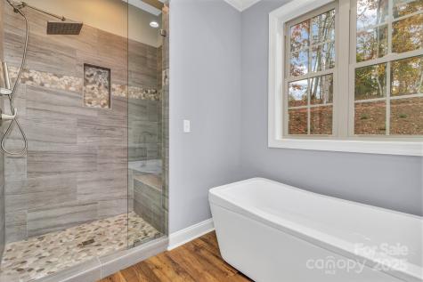 844 Settlers Trail Mars Hill NC 28754