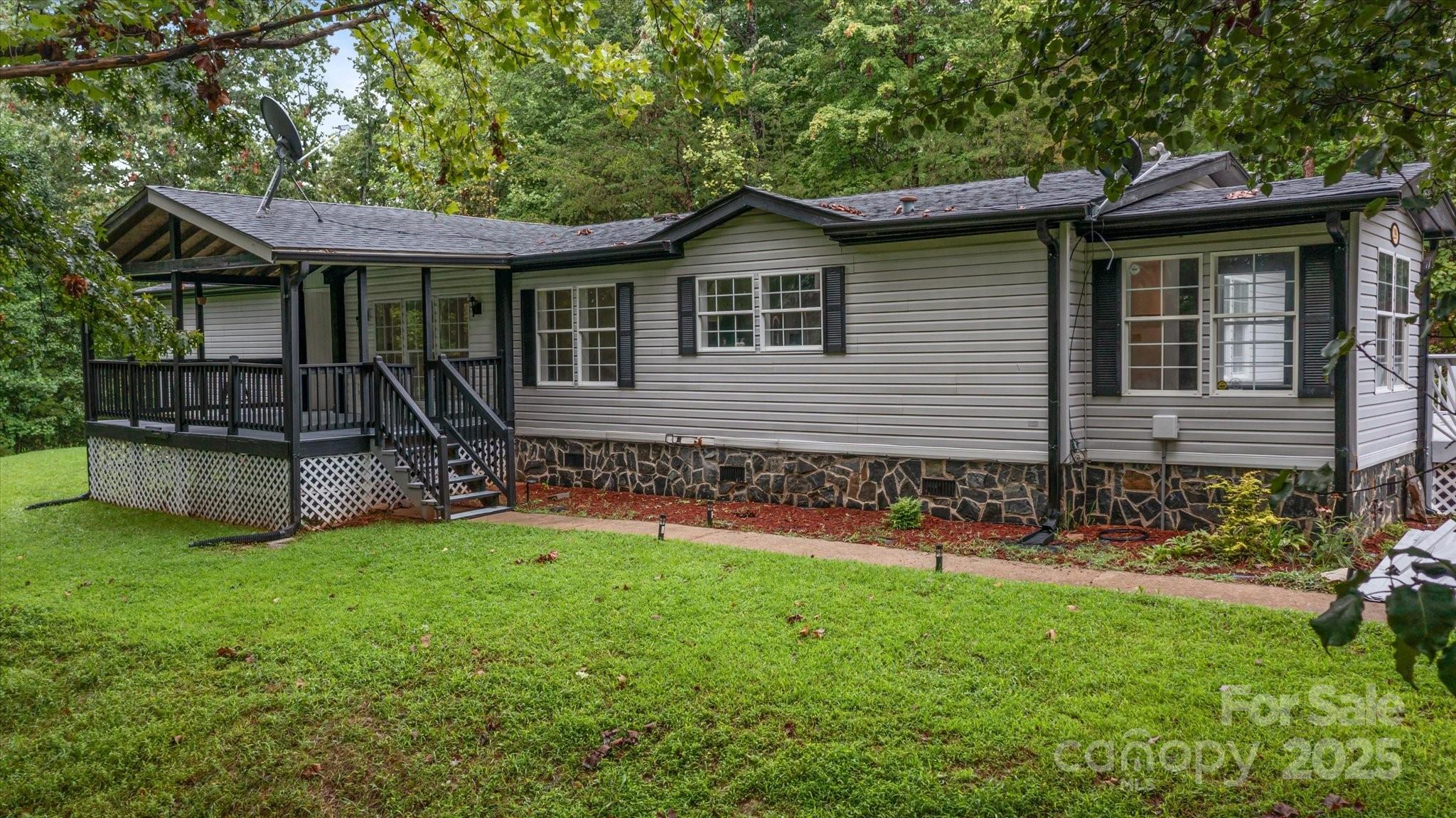 299 Foxtail Heights Drive Marion NC 28752
