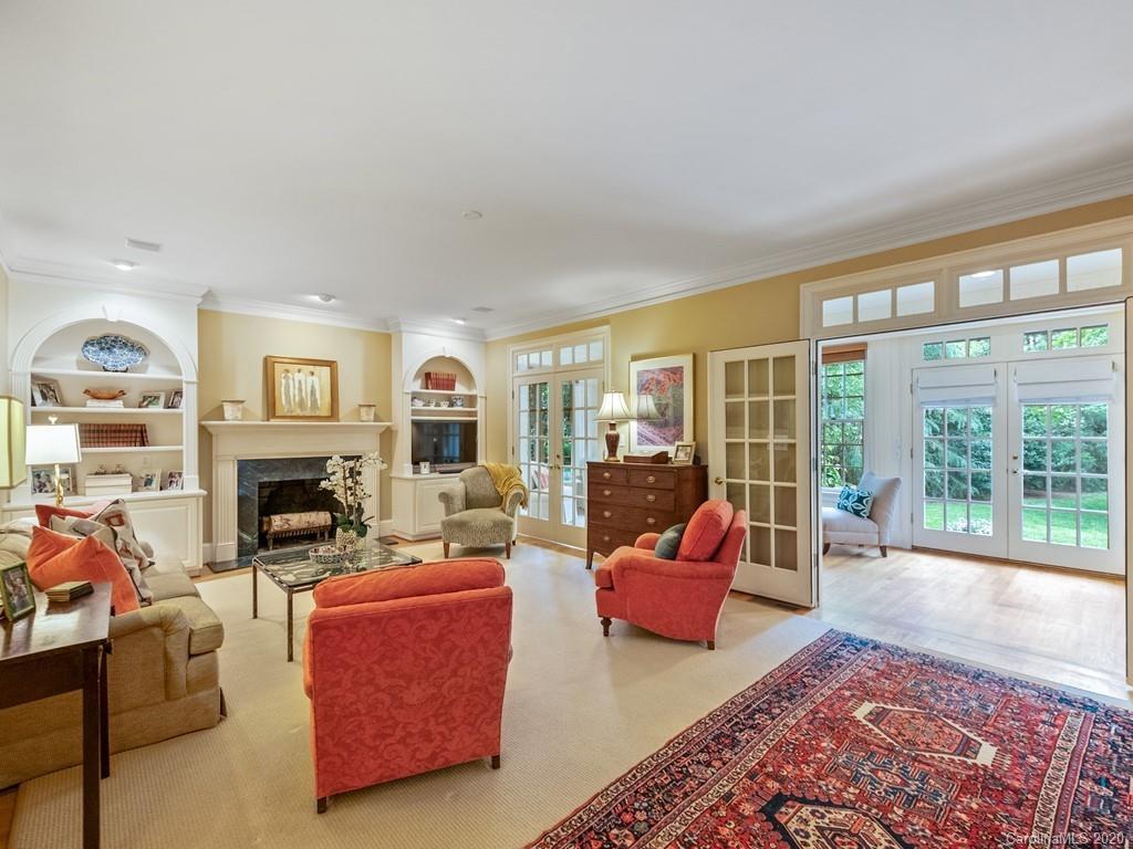 2440 Overhill Road Charlotte NC 28211