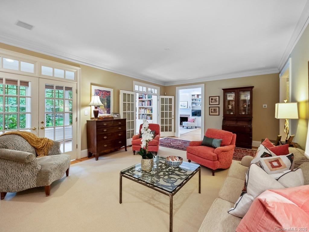 2440 Overhill Road Charlotte NC 28211