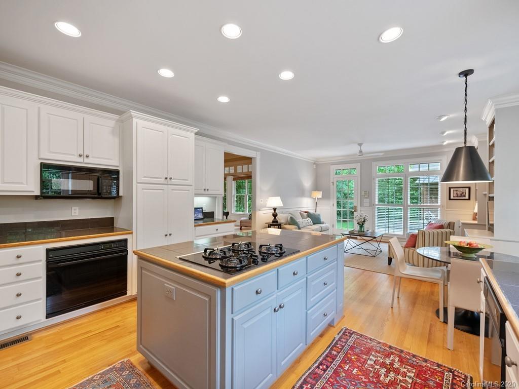 2440 Overhill Road Charlotte NC 28211