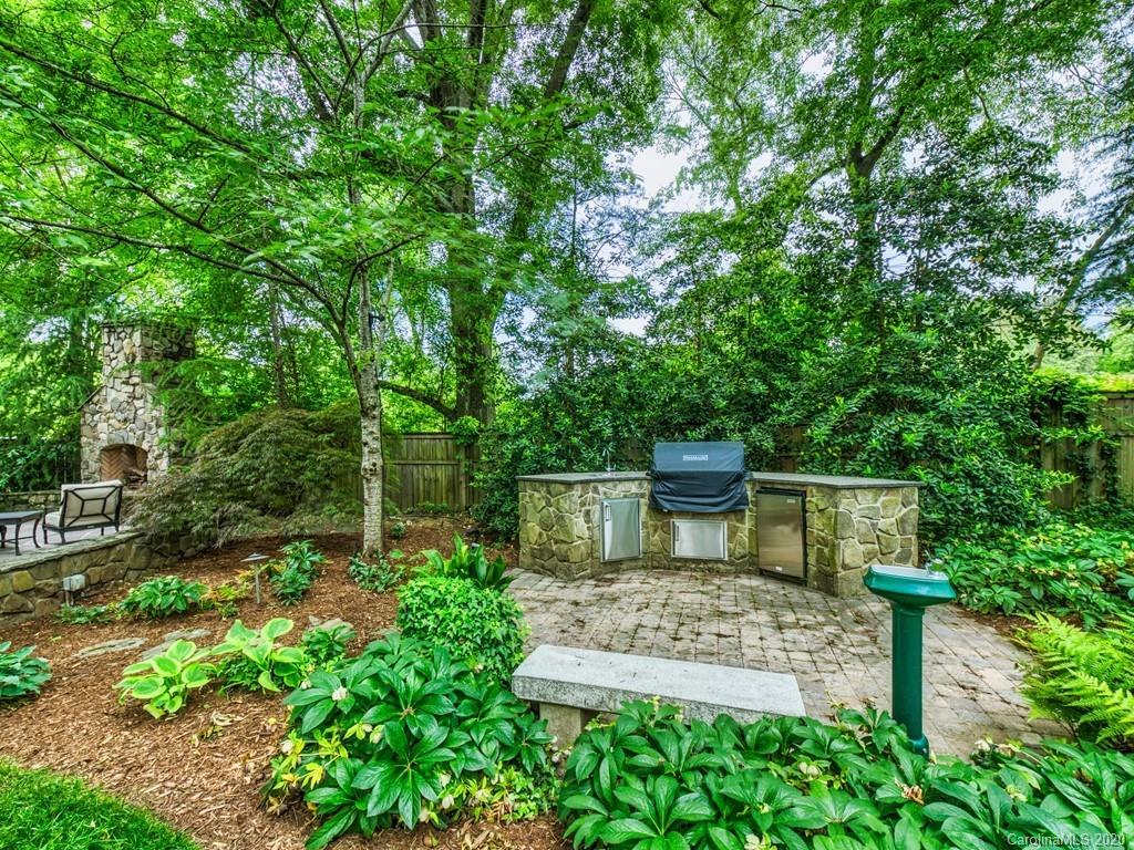 2440 Overhill Road Charlotte NC 28211