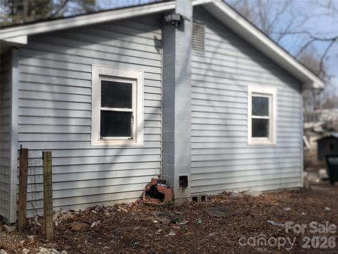 379 Oakview Park Road Asheville NC 28803