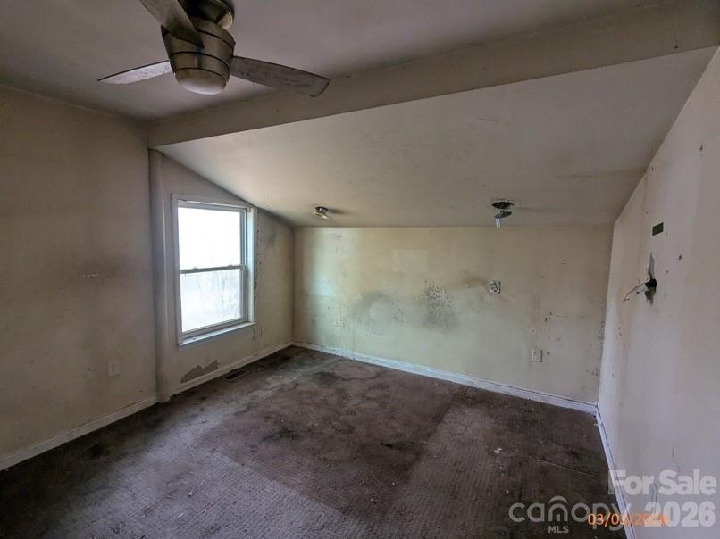 379 Oakview Park Road Asheville NC 28803