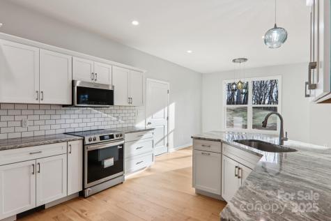 119 Lincoln Ridge Drive Candler NC 28715