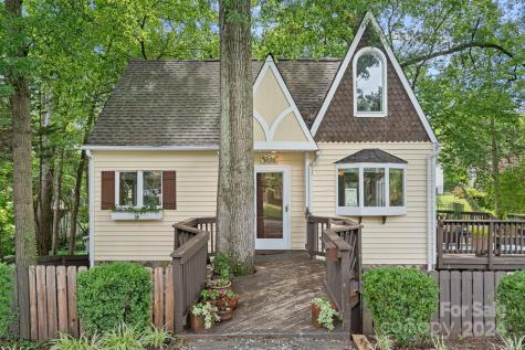 1512 Ideal Way Charlotte NC 28203