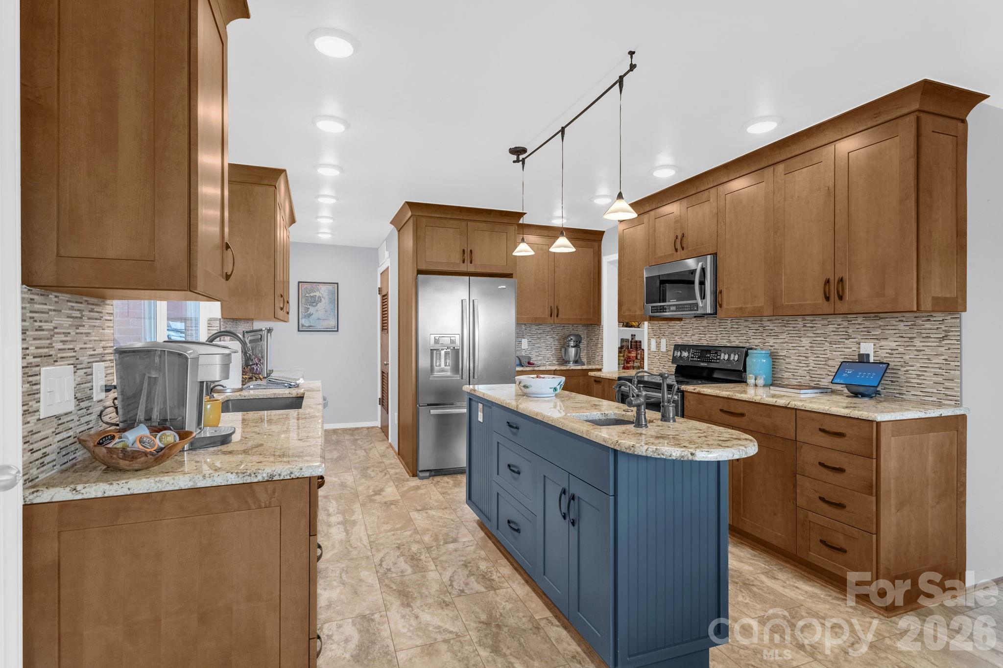 87 Rockwood Road Waynesville NC 28786