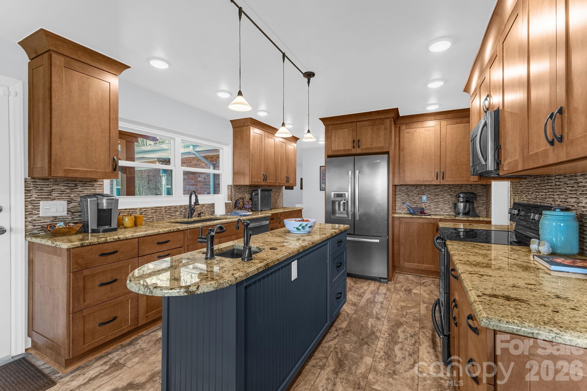 87 Rockwood Road Waynesville NC 28786