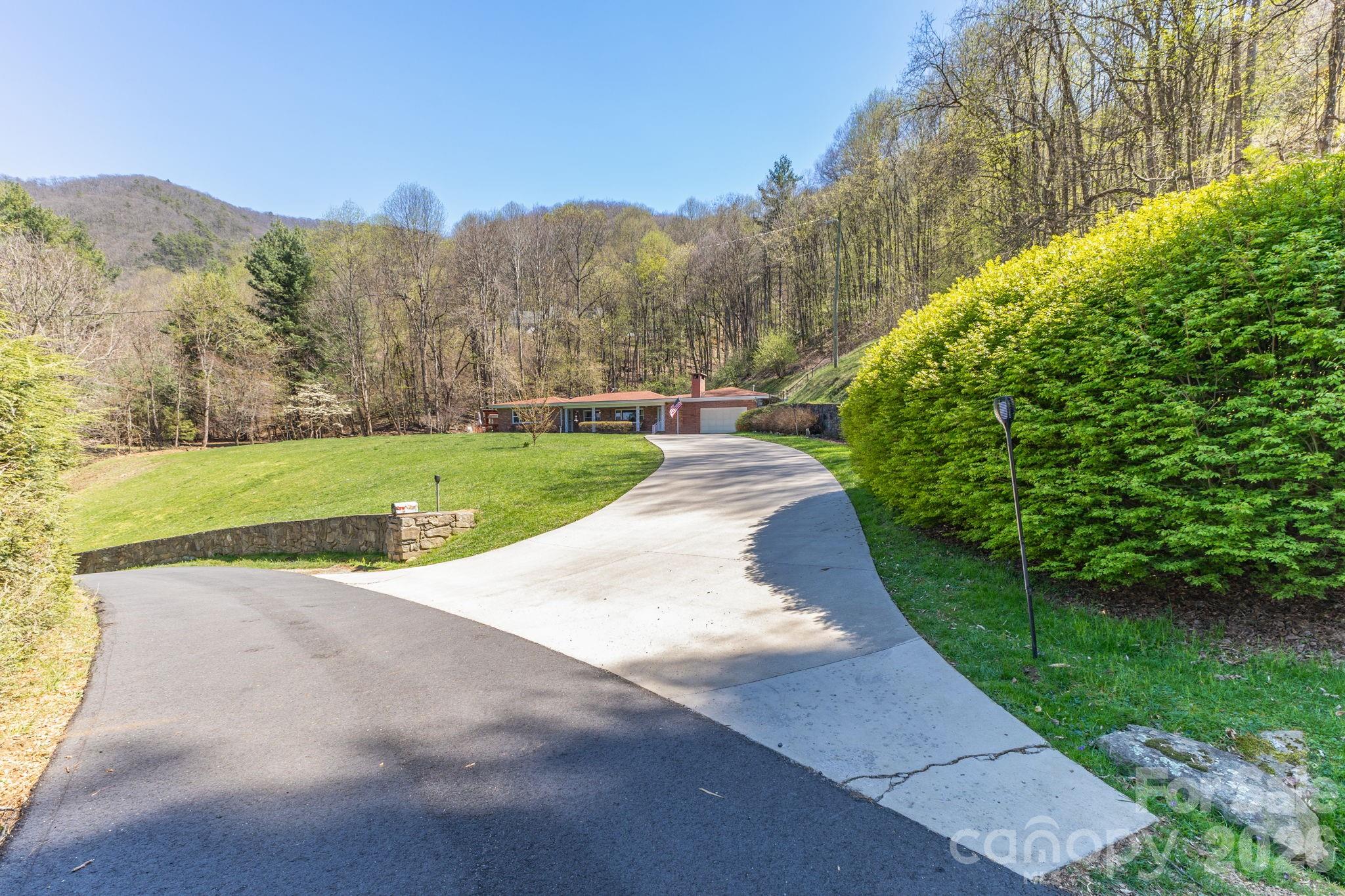 87 Rockwood Road Waynesville NC 28786