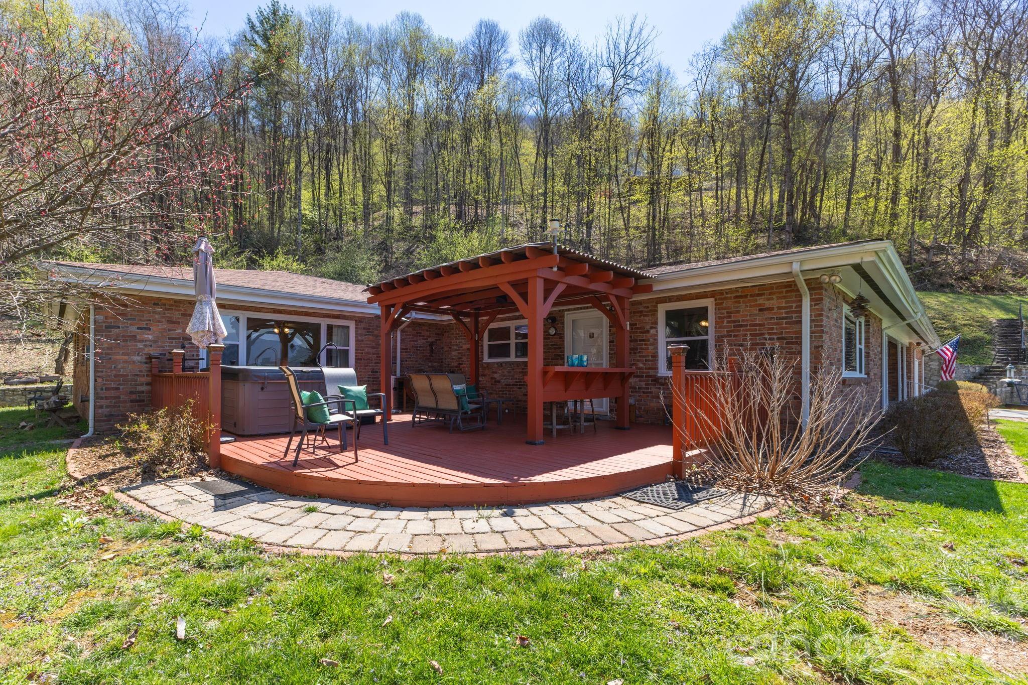 87 Rockwood Road Waynesville NC 28786
