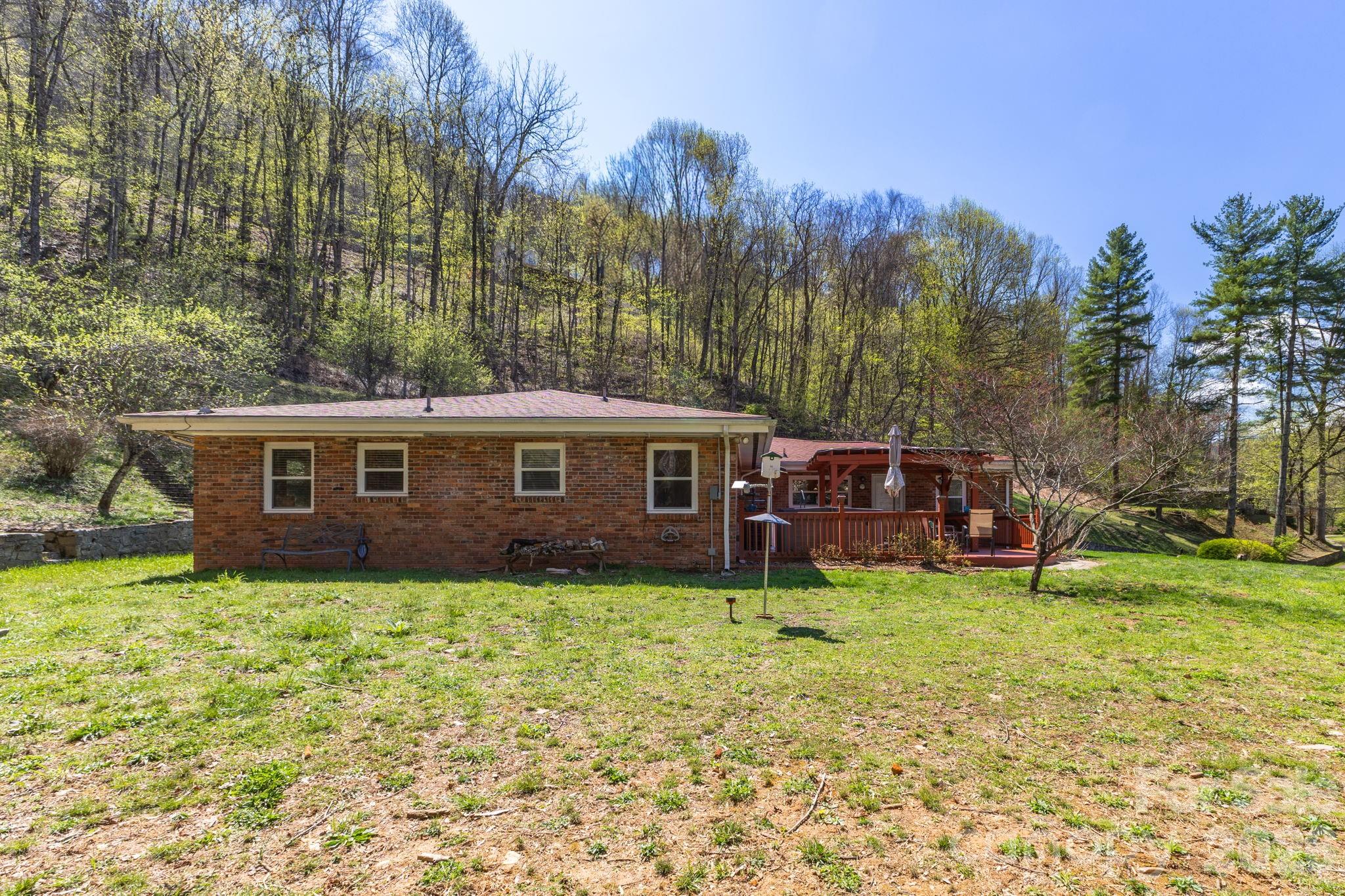 87 Rockwood Road Waynesville NC 28786