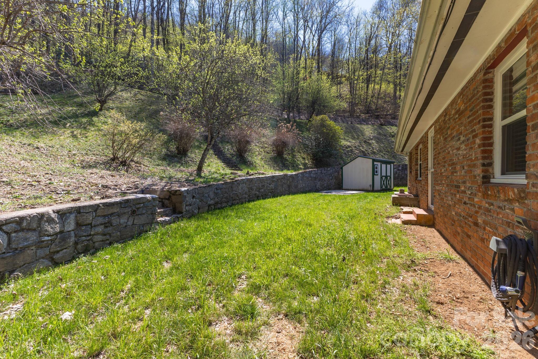 87 Rockwood Road Waynesville NC 28786