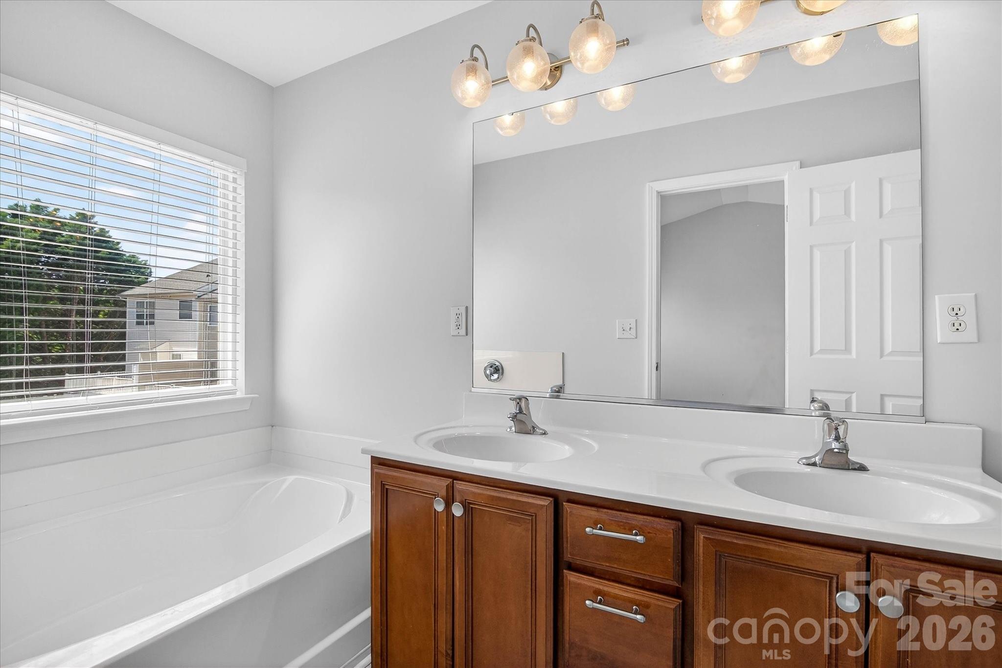 2009 Cambridge Beltway Drive Charlotte NC 28273