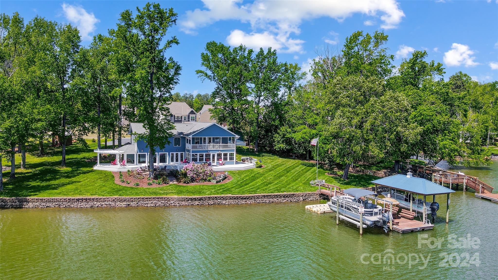 17929 New Mark Avenue Charlotte NC 28278