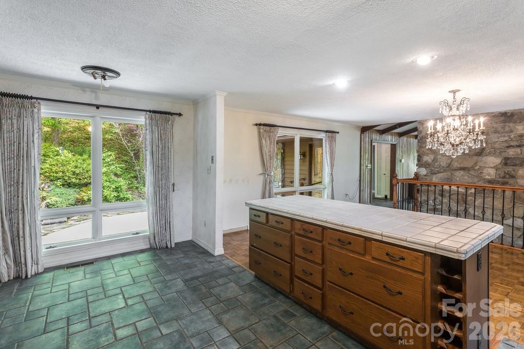 1126 Scenic Circle Waynesville NC 28786