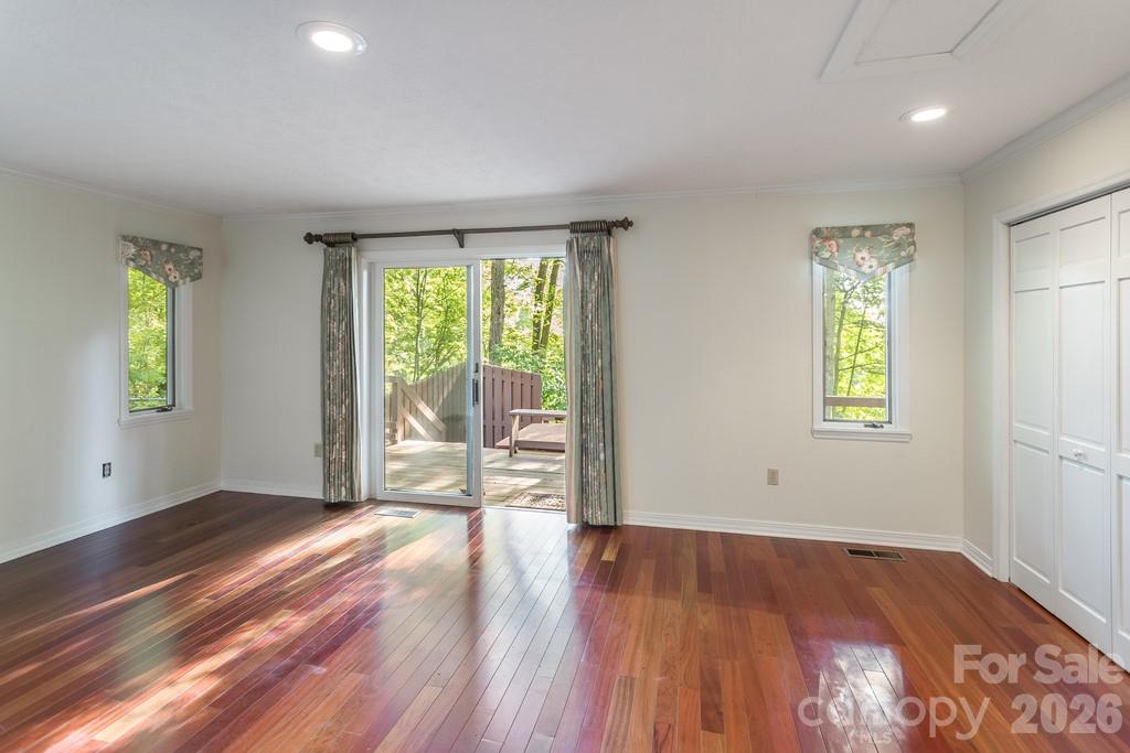 1126 Scenic Circle Waynesville NC 28786