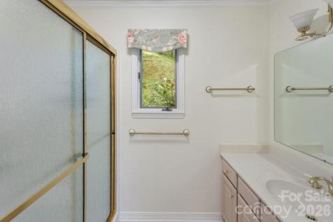 1126 Scenic Circle Waynesville NC 28786