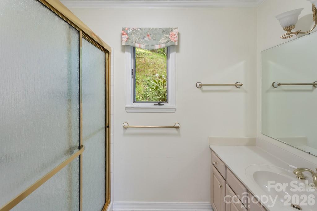 1126 Scenic Circle Waynesville NC 28786