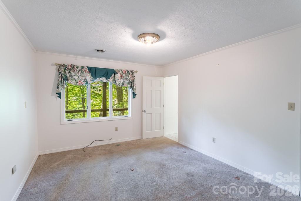 1126 Scenic Circle Waynesville NC 28786