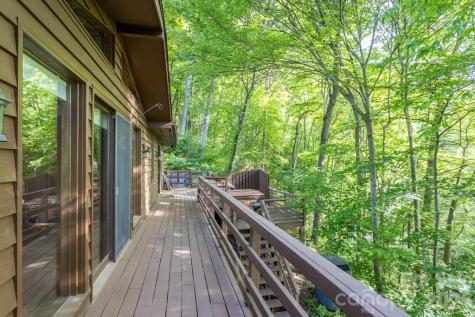1126 Scenic Circle Waynesville NC 28786