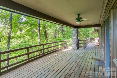 1126 Scenic Circle Waynesville NC 28786