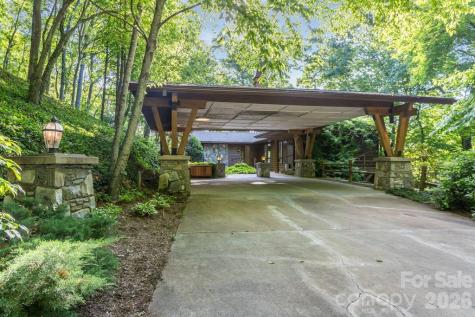 1126 Scenic Circle Waynesville NC 28786