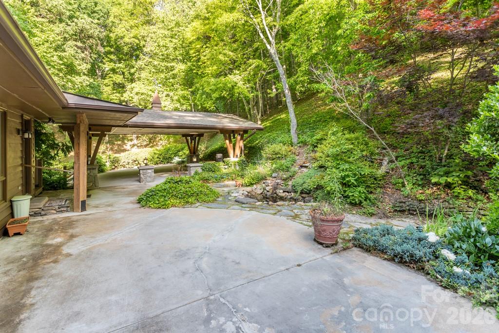 1126 Scenic Circle Waynesville NC 28786