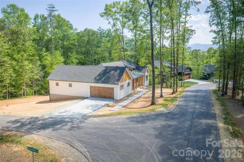 20 Nature Walk Lane Hendersonville NC 28739