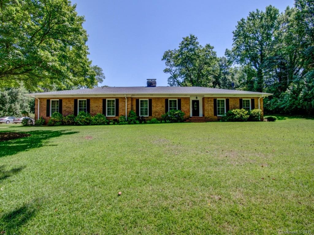 625 Brackenbury Lane Charlotte NC 28270