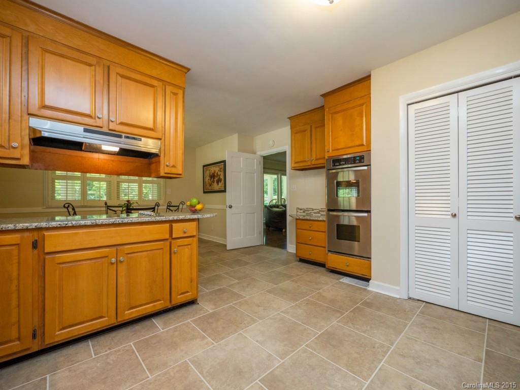 625 Brackenbury Lane Charlotte NC 28270