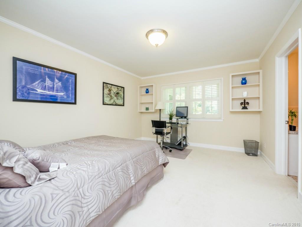 625 Brackenbury Lane Charlotte NC 28270