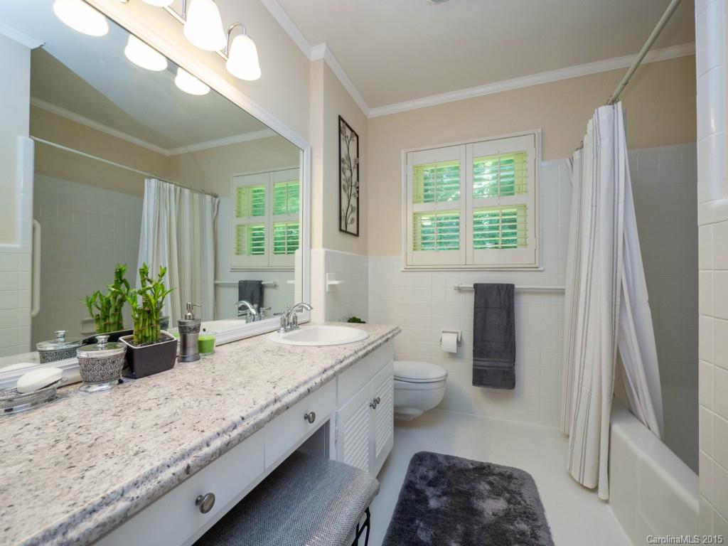 625 Brackenbury Lane Charlotte NC 28270