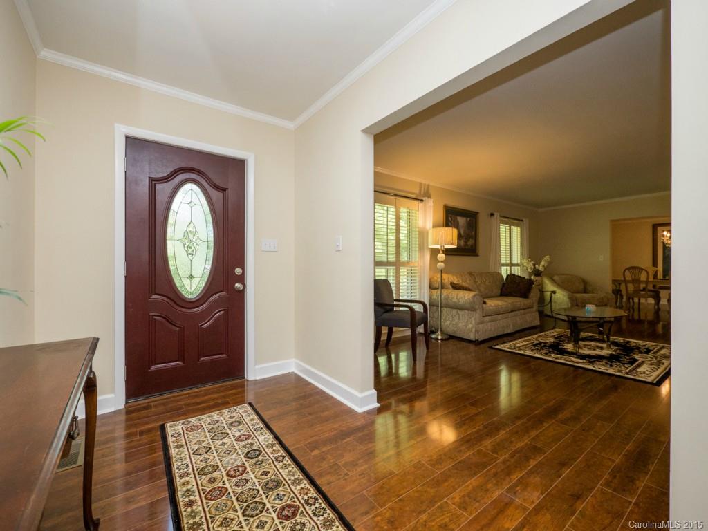 625 Brackenbury Lane Charlotte NC 28270