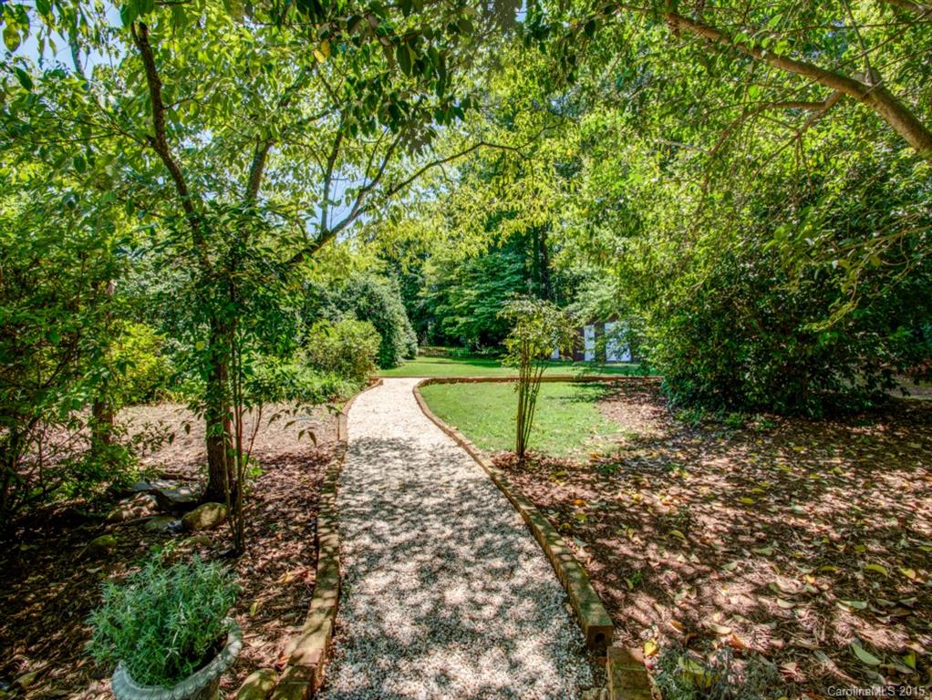 625 Brackenbury Lane Charlotte NC 28270