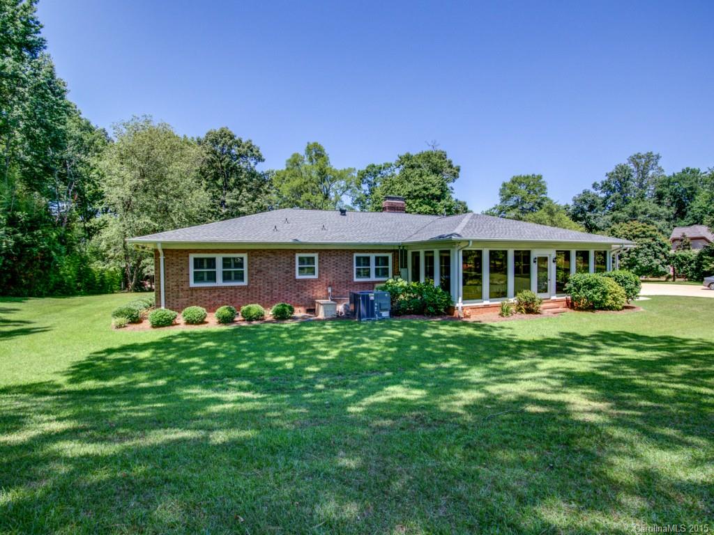 625 Brackenbury Lane Charlotte NC 28270