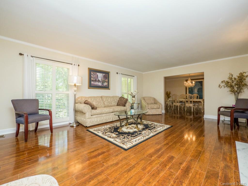 625 Brackenbury Lane Charlotte NC 28270