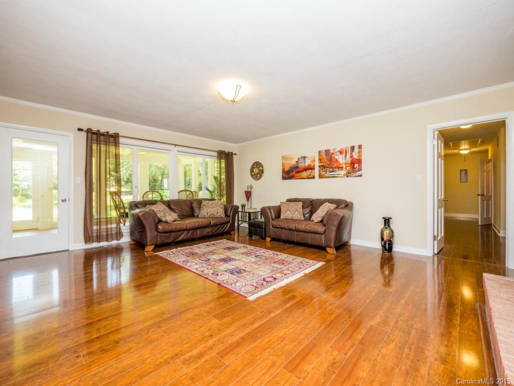 625 Brackenbury Lane Charlotte NC 28270